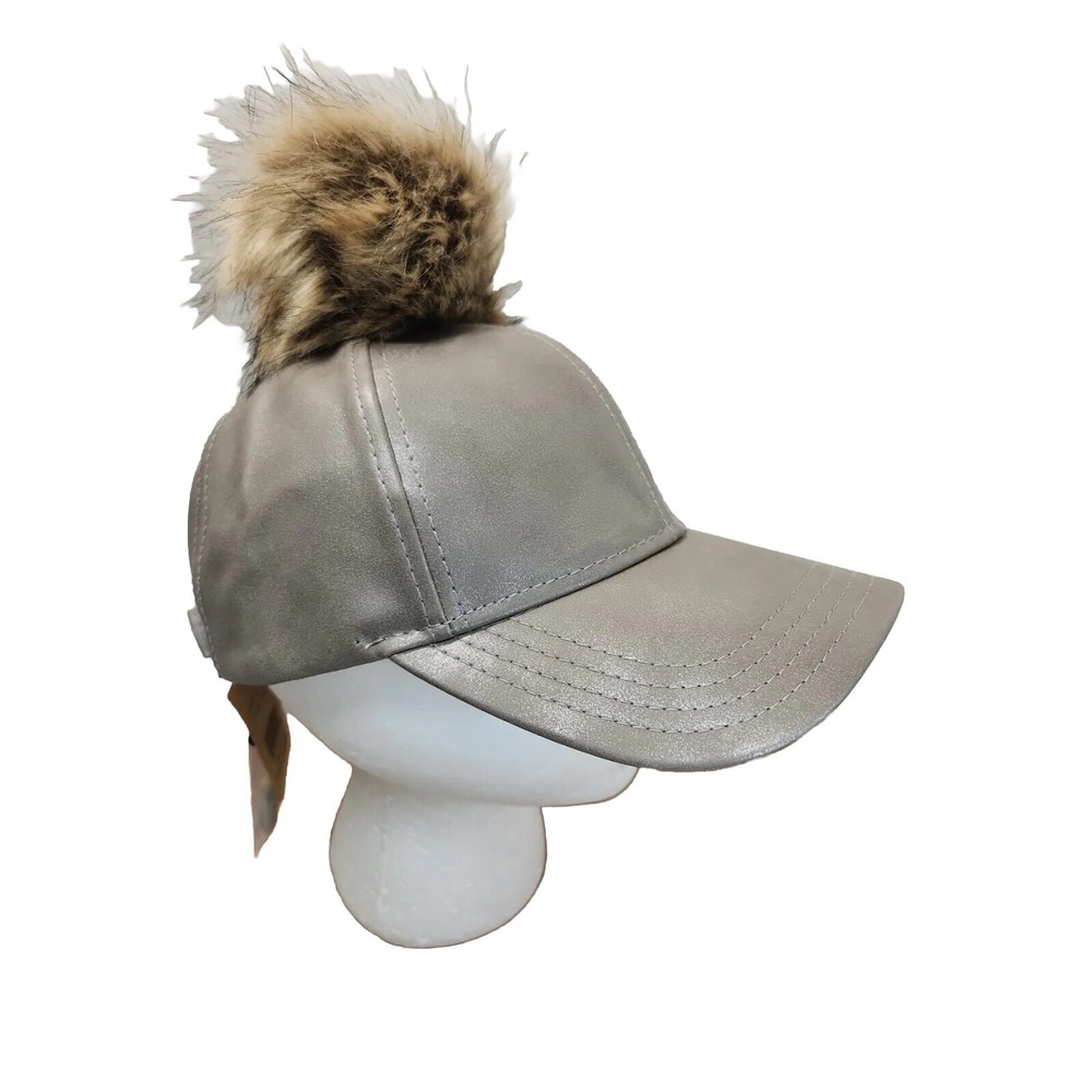 NWT C.C. Exclusives Gray Metallic Hat w Interchangeable Fur Pom Pom / Button Top